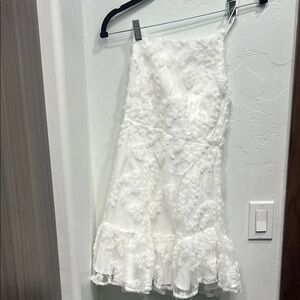 Elegant White Lace Dress
